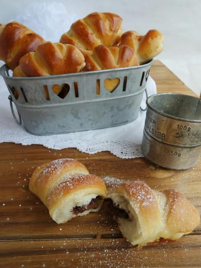 Milchbrötchen mit Schokokern