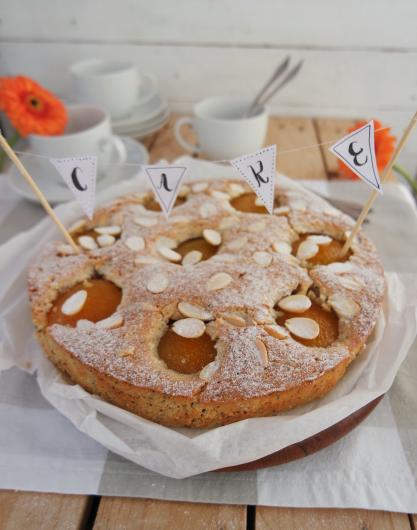 Aprikosen-Mohn-Joghurtkuchen Aprikosen-Mohn-Joghurtkuchen