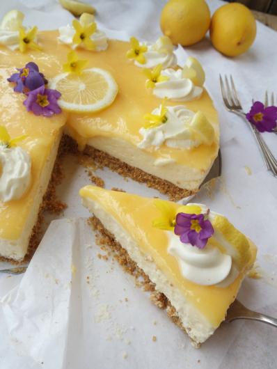 Zitronenmousse-Torte