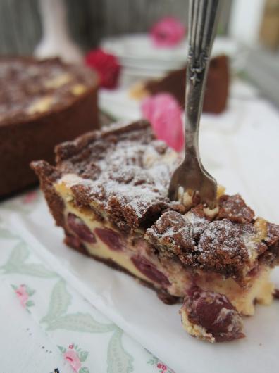 Russischer Zupfkuchen mit Kirschen