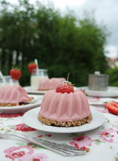 Bayrische Creme mit Erdbeeren