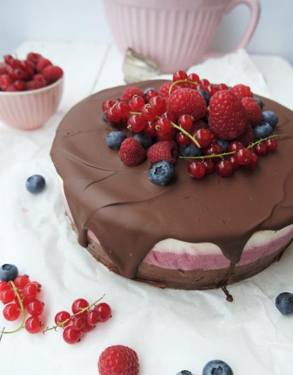 Brombeer-Nobake Torte