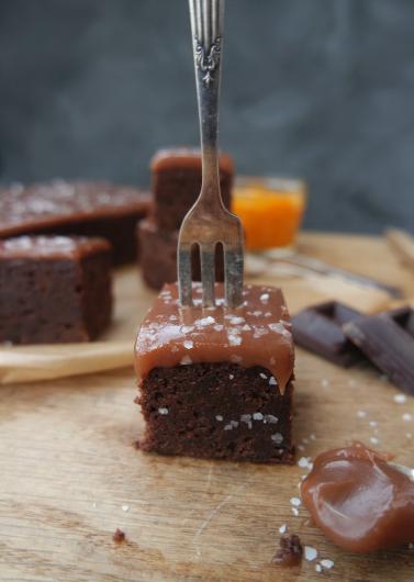 Pumpkin Brownies mit gesalztem Karamell