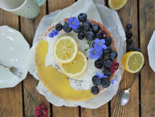 Zitronen Blaubeer Torte (naked cake)
