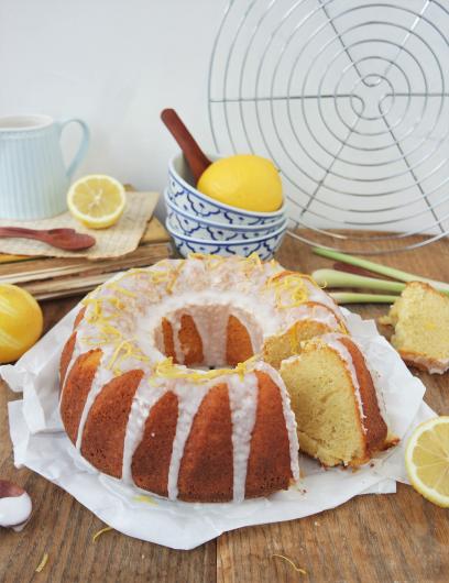 Zitronenjoghurtgugel mit Ingwer Zitronenjoghurtgugel mit Ingwer