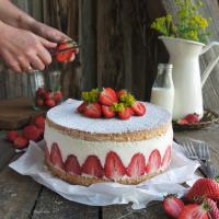 Käsesahnetorte mit Erdbeeren