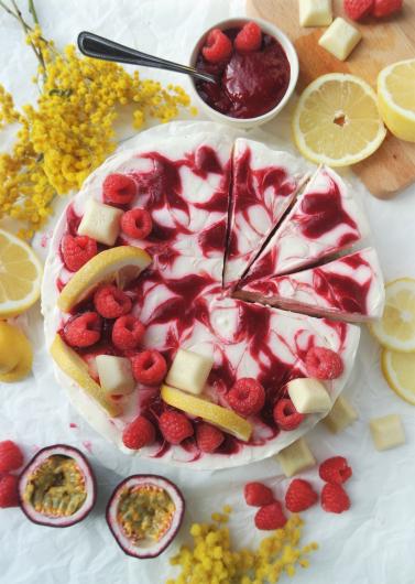 Cheescake mit Himbeeren und Maracuja Cheescake mit Himbeeren und Maracuja